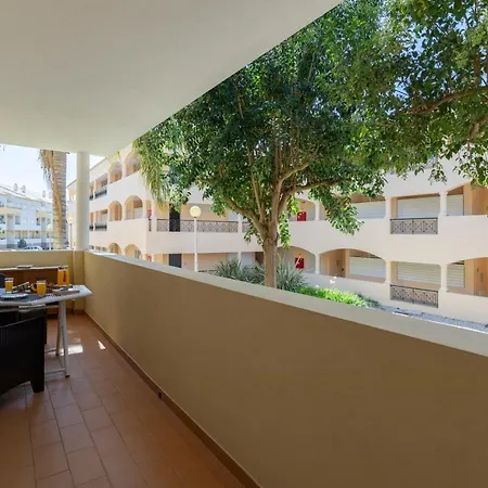 Apartment Centralgarve - Spacious & Elegant - Vilamoura W Pool - Jacarandas *