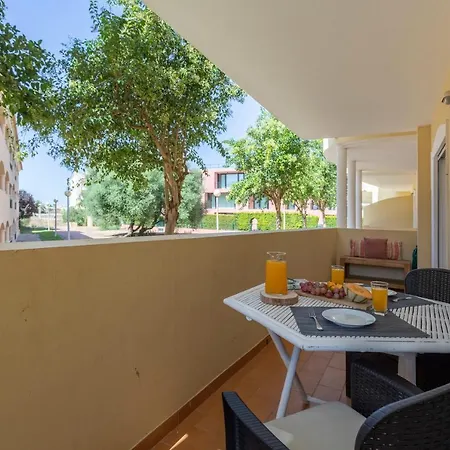 Apartment Centralgarve - Spacious & Elegant - Vilamoura W Pool - Jacarandas *