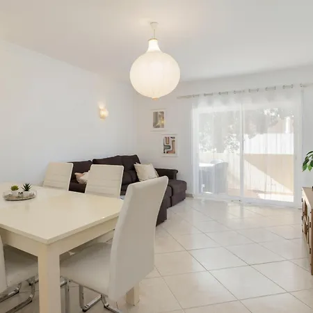 Centralgarve - Spacious & Elegant - Vilamoura W Pool - Jacarandas Lejlighed *