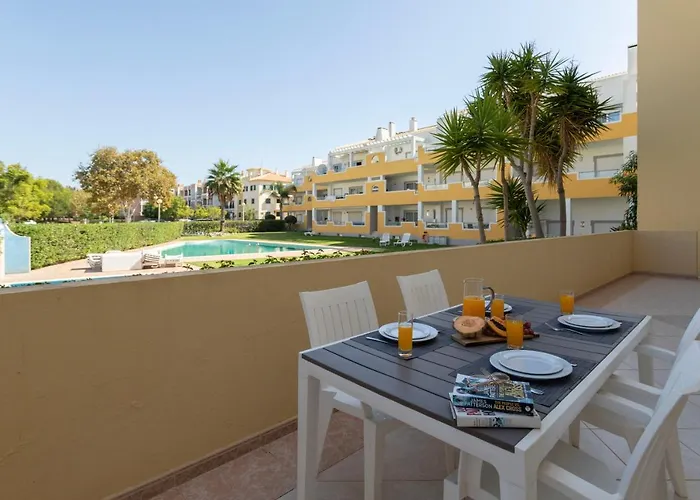 Centralgarve - Spacious & Elegant - Vilamoura W Pool - Jacarandas דירה *