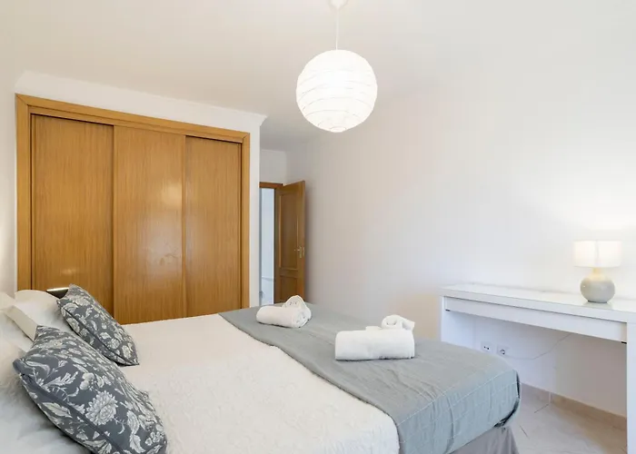 דירה Centralgarve - Spacious & Elegant - Vilamoura W Pool - Jacarandas